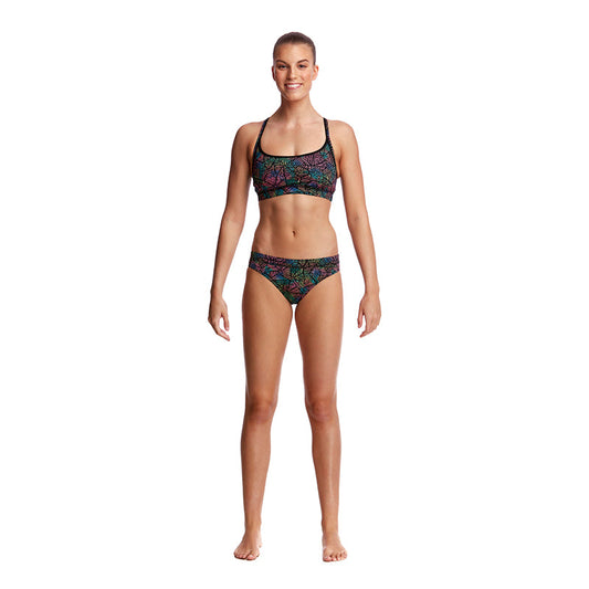 Poison Pop, Sports Brief -alaosa